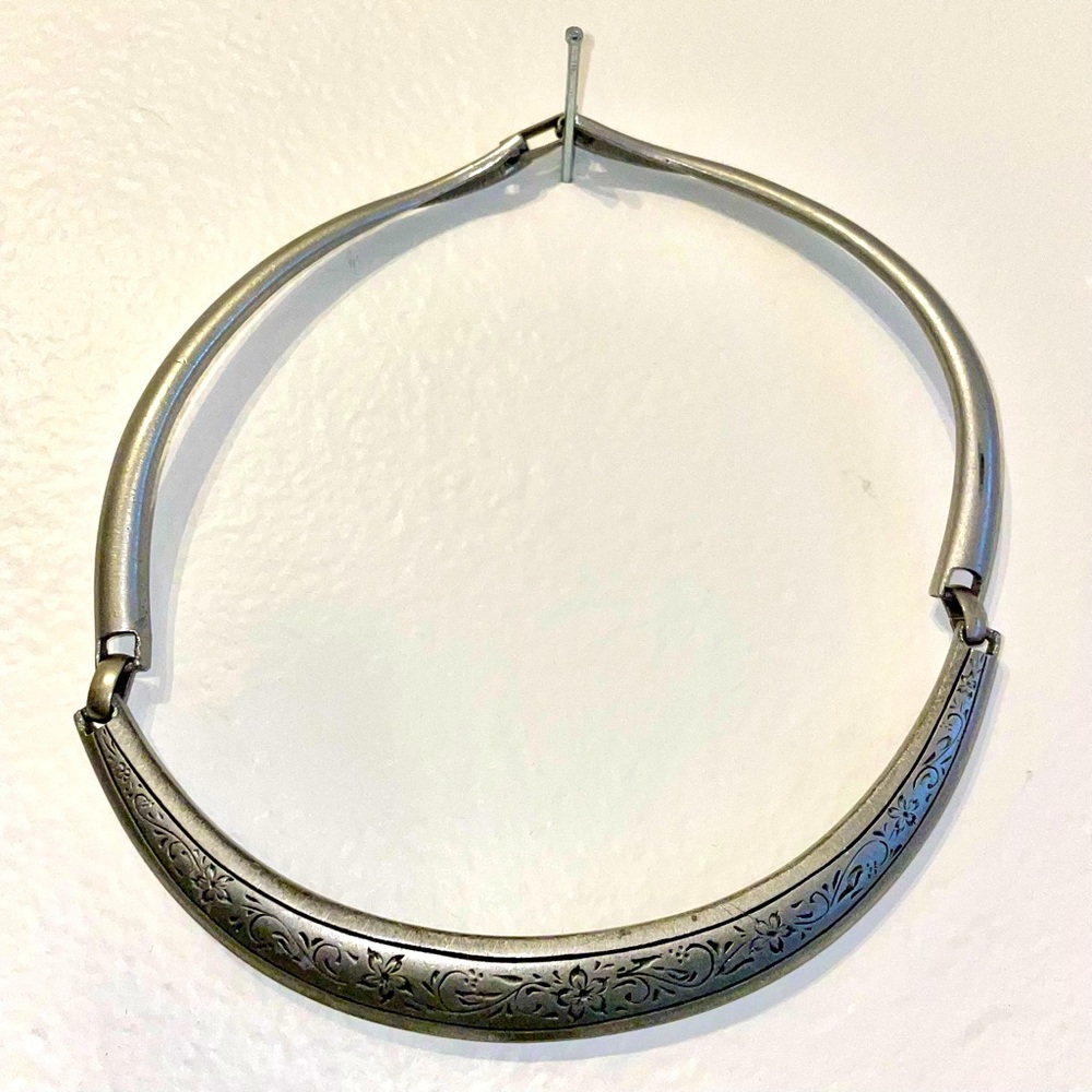 Vintage Silver Collar Necklace w/ Flowers